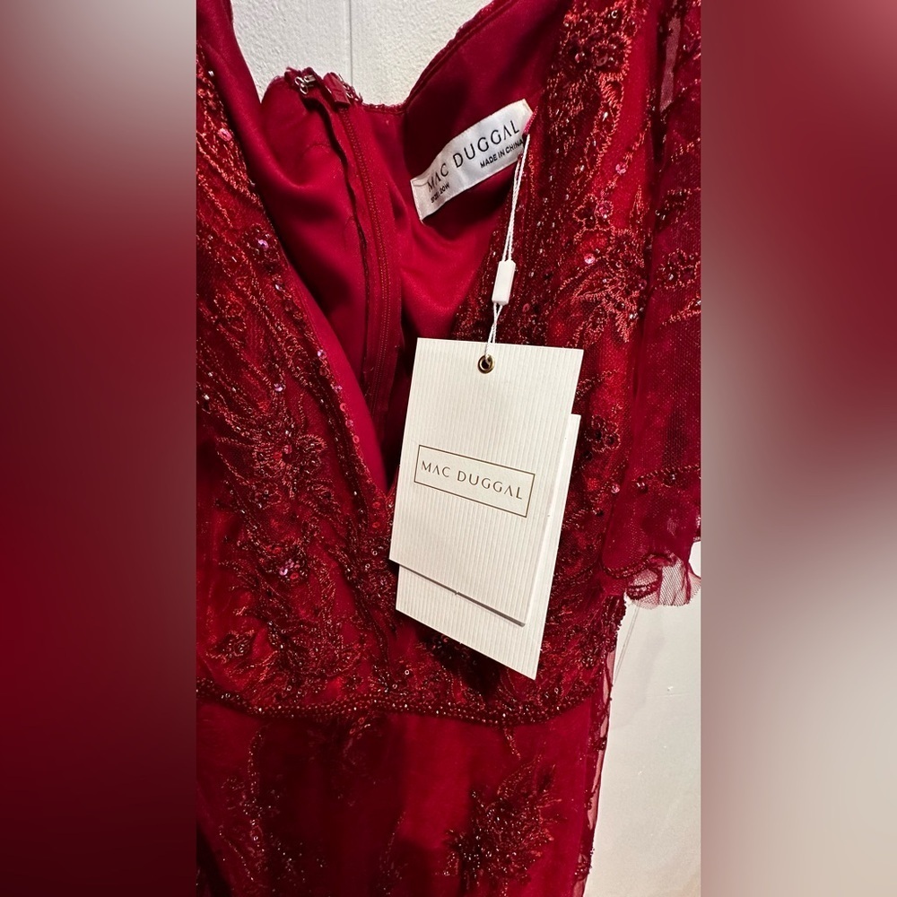 Mac Duggal Fabulouss Plus 20W Burgundy Lace Embroidered Butterfly Sleeve Dress - Picture 7 of 8